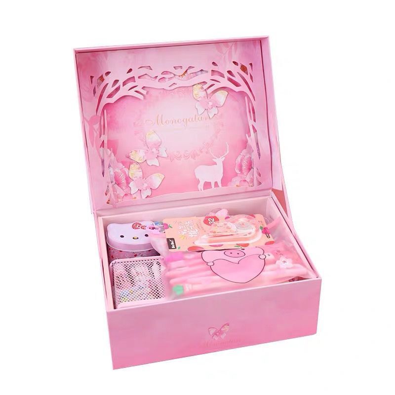 Girl Heart Elementary And Middle School Students Start School Spree