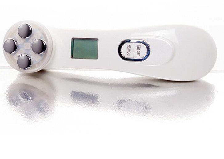 Multifunctional skin care instrument