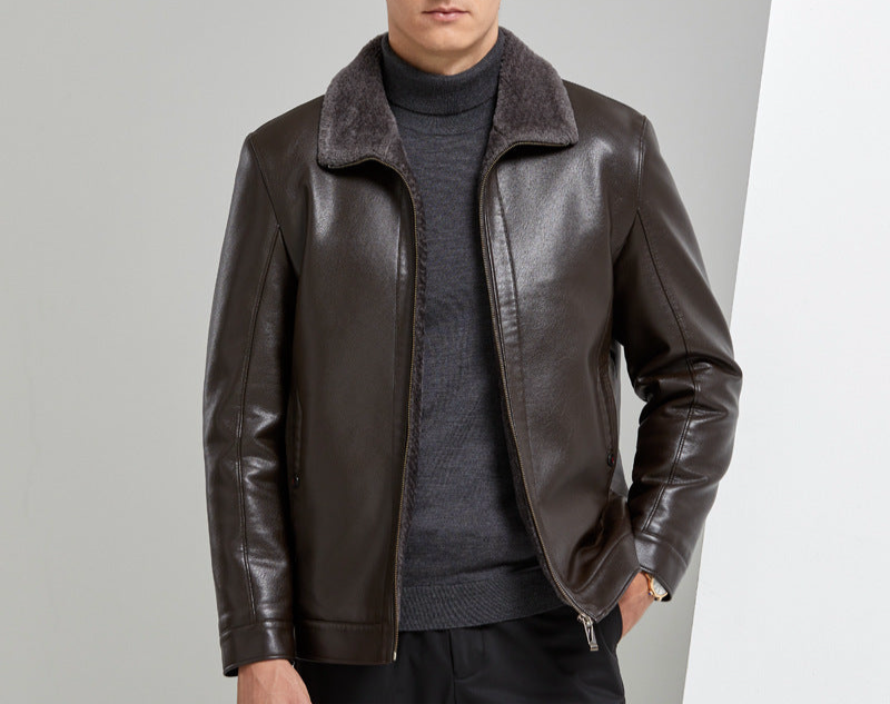 Stylish Leather Jacket With Fur