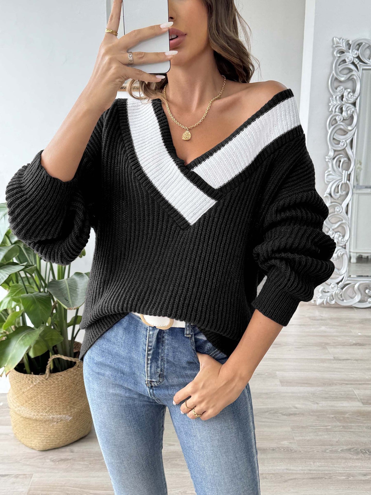 Color Contrast Patchwork Large V-neck Loose Pullover