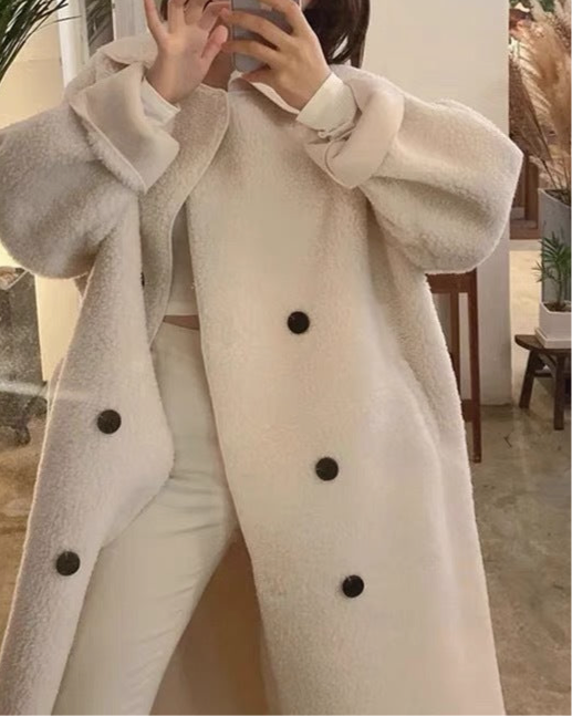 Gentle Elegant Wool Coat