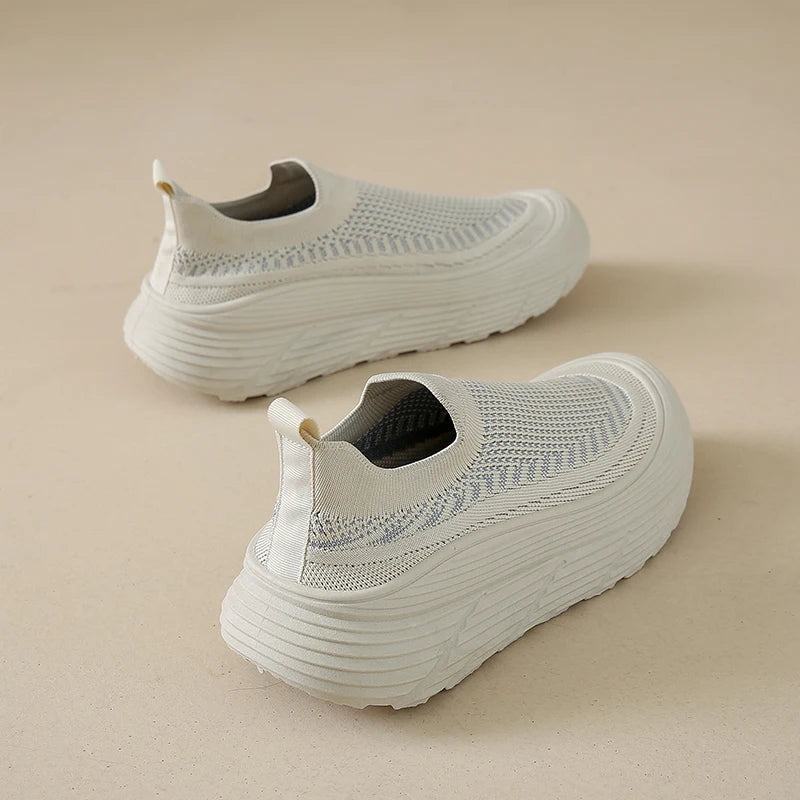 Lightweight Sports Shoes – Soft Sole