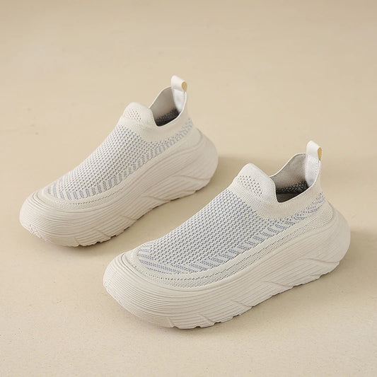 Lightweight Sports Shoes – Soft Sole