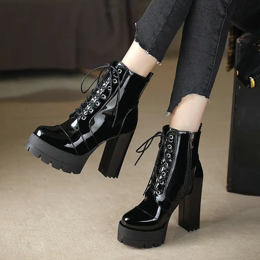 Heel boots