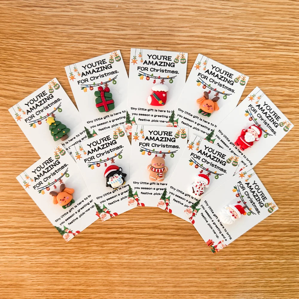 10/40pcs Christmas Mini Hug Cards with Resin Charms - Santa, Stockings - Perfect for Holiday Encouragement & Emotional Support