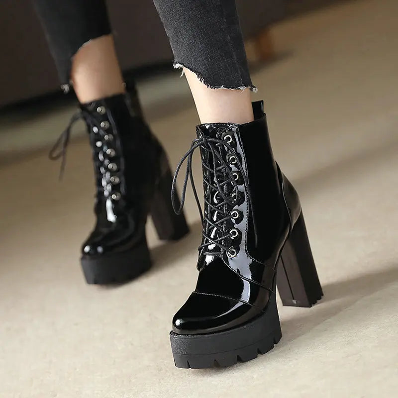 Heel boots