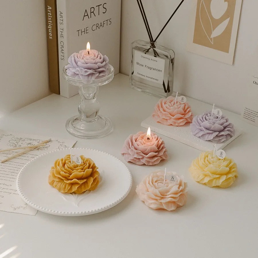 1pc Handmade Flower Shaped Candle with Long Lasting Fragrance