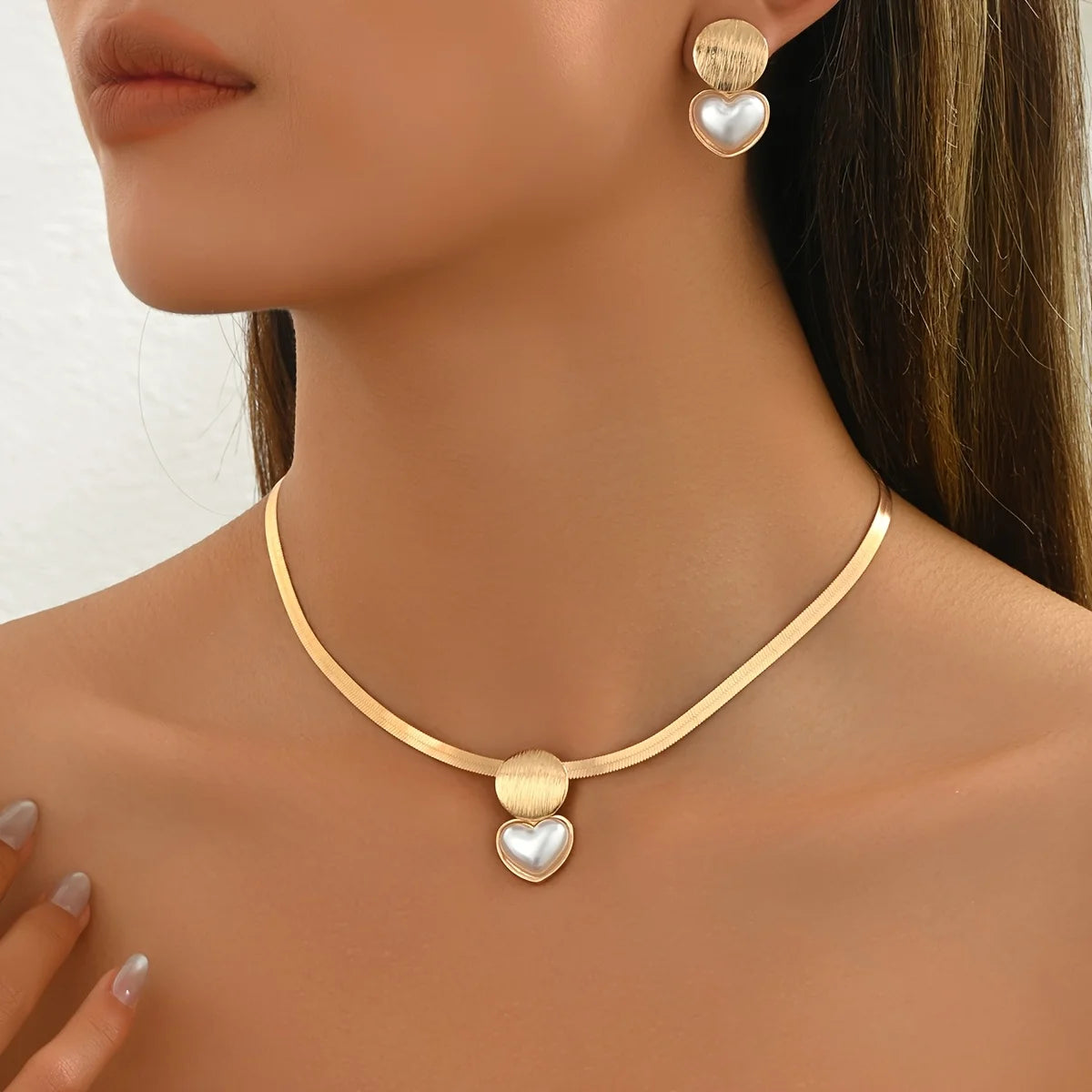 Elegant Golden Jewelry Set
