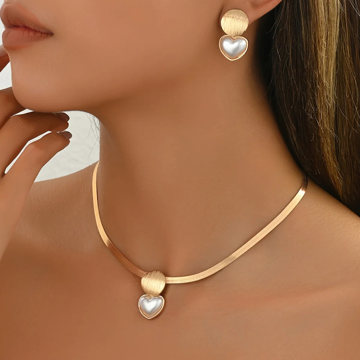 Elegant Golden Jewelry Set