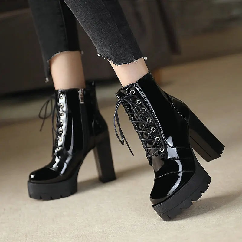 Heel boots